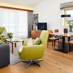Schneeweiss Lifestyle - - Living