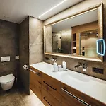 Schneeweiss Lifestyle - - Living Apartman Serfaus