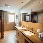 Schneeweiss Lifestyle - - Living * Serfaus
