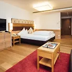 Schneeweiss Lifestyle - - Living Apartman