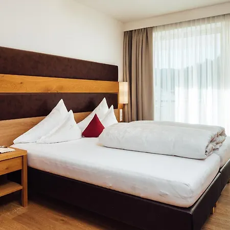 Schneeweiss Lifestyle - - Living Apartment *