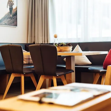 Schneeweiss Lifestyle - - Living *