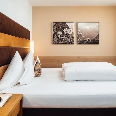 Schneeweiss Lifestyle - - Living *