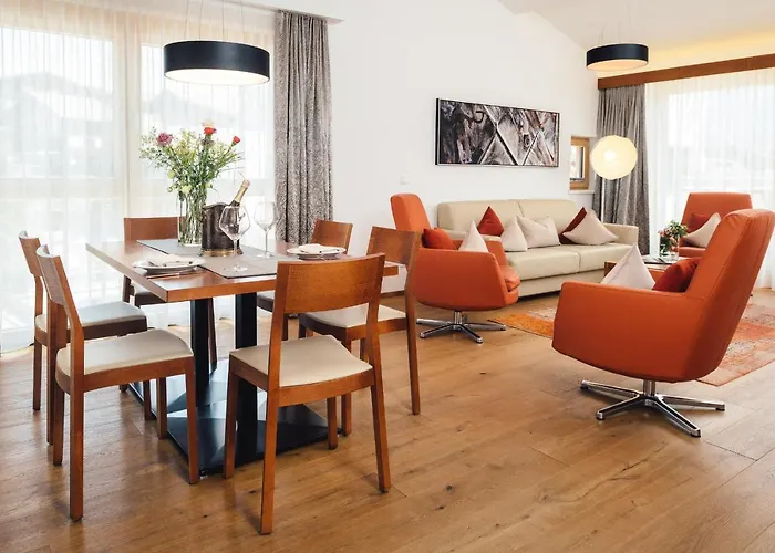 Schneeweiss Lifestyle - - Living * Serfaus