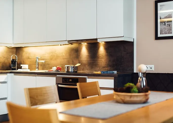 Schneeweiss Lifestyle - - Living Serfaus