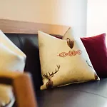 Schneeweiss Lifestyle - - Living * 세르파우스