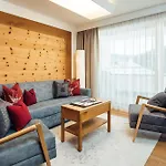 Schneeweiss Lifestyle - - Living 아파트 세르파우스