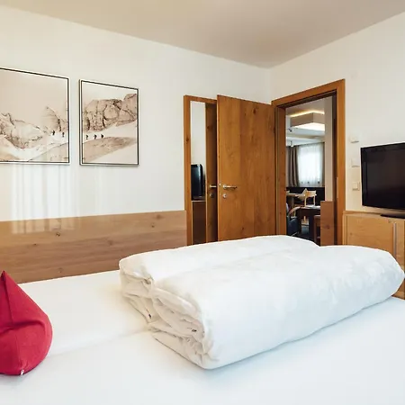 Schneeweiss Lifestyle - - Living *