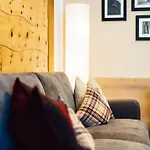 Schneeweiss Lifestyle - - Living